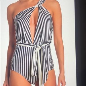 Nicole Miller New York Convertible One Piece XL